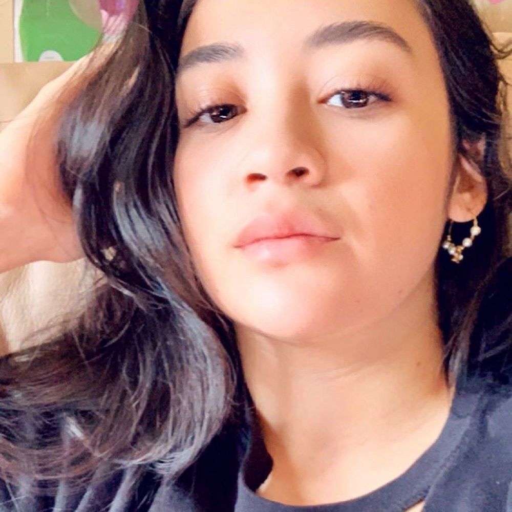 Meet your Posher, Yessi